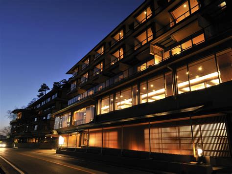 Ubuya is a luxury hot spring ryokan inn at Lake Kawaguchi, where all guest rooms have views of Mt. Fuji. It offers accommodations for special occasions, such as 60th birthdays, …